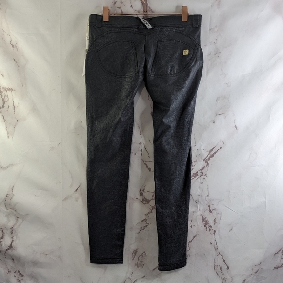 Freddy Pant Womens 4 Small Black WR UP Snake Booty Lifting Legging Skinny Low - Picture 6 of 14